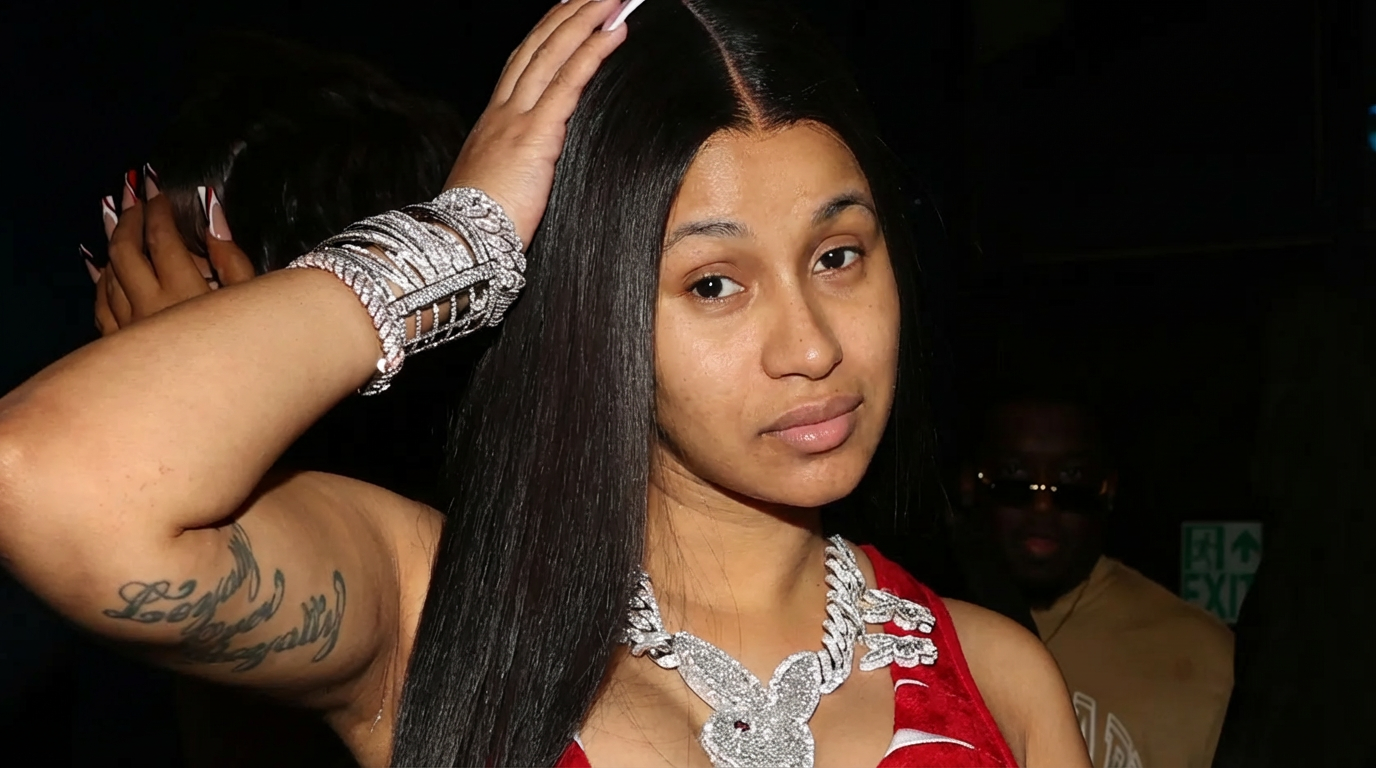 Cardi B no makeup