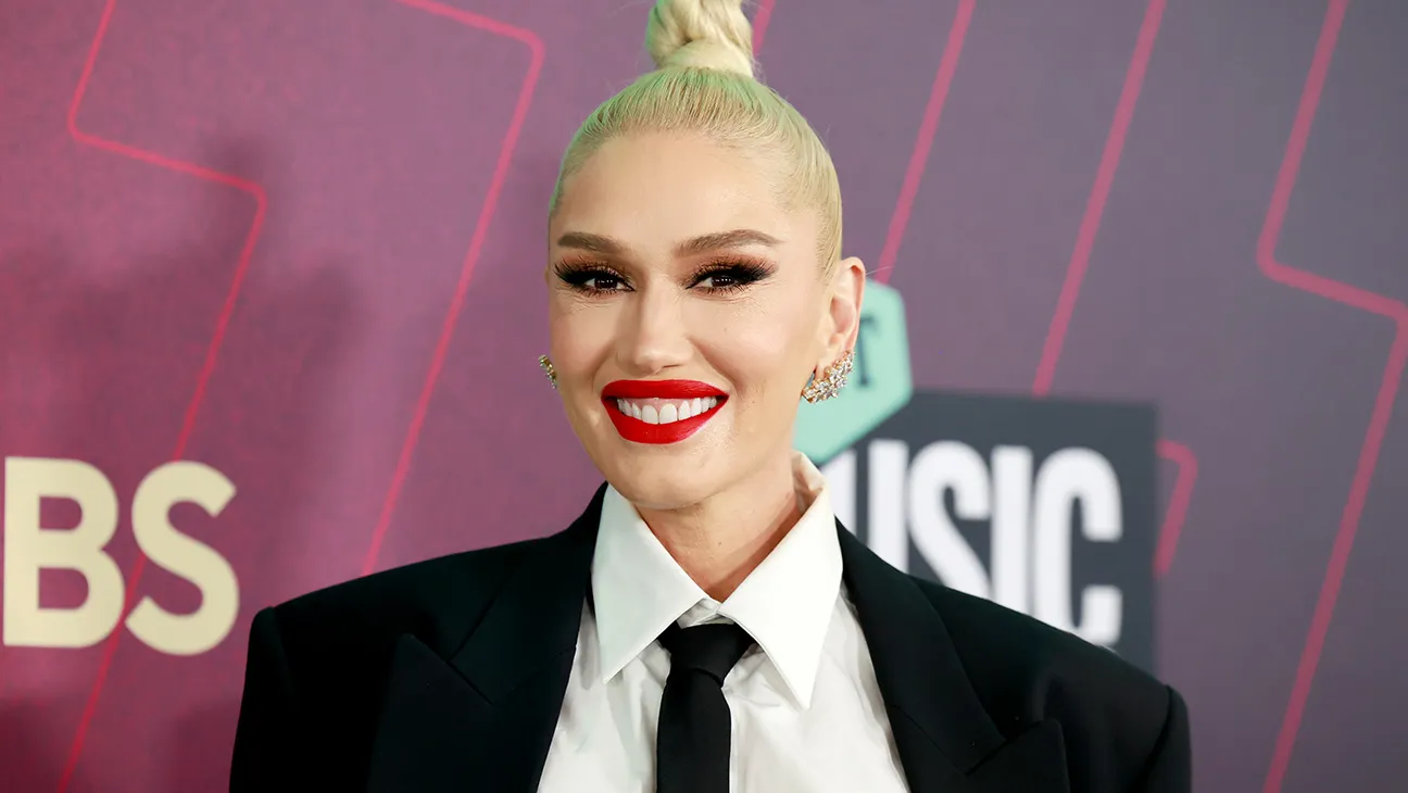Gwen Stefani with makeup