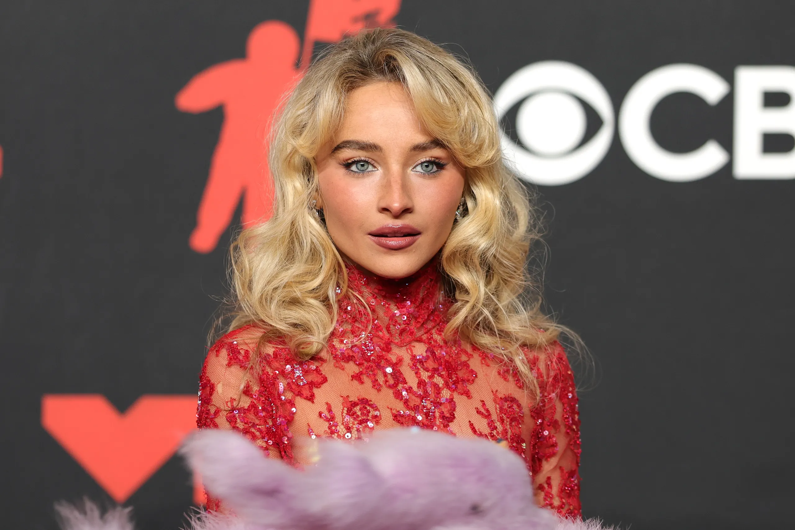 Sabrina Carpenter with makeup