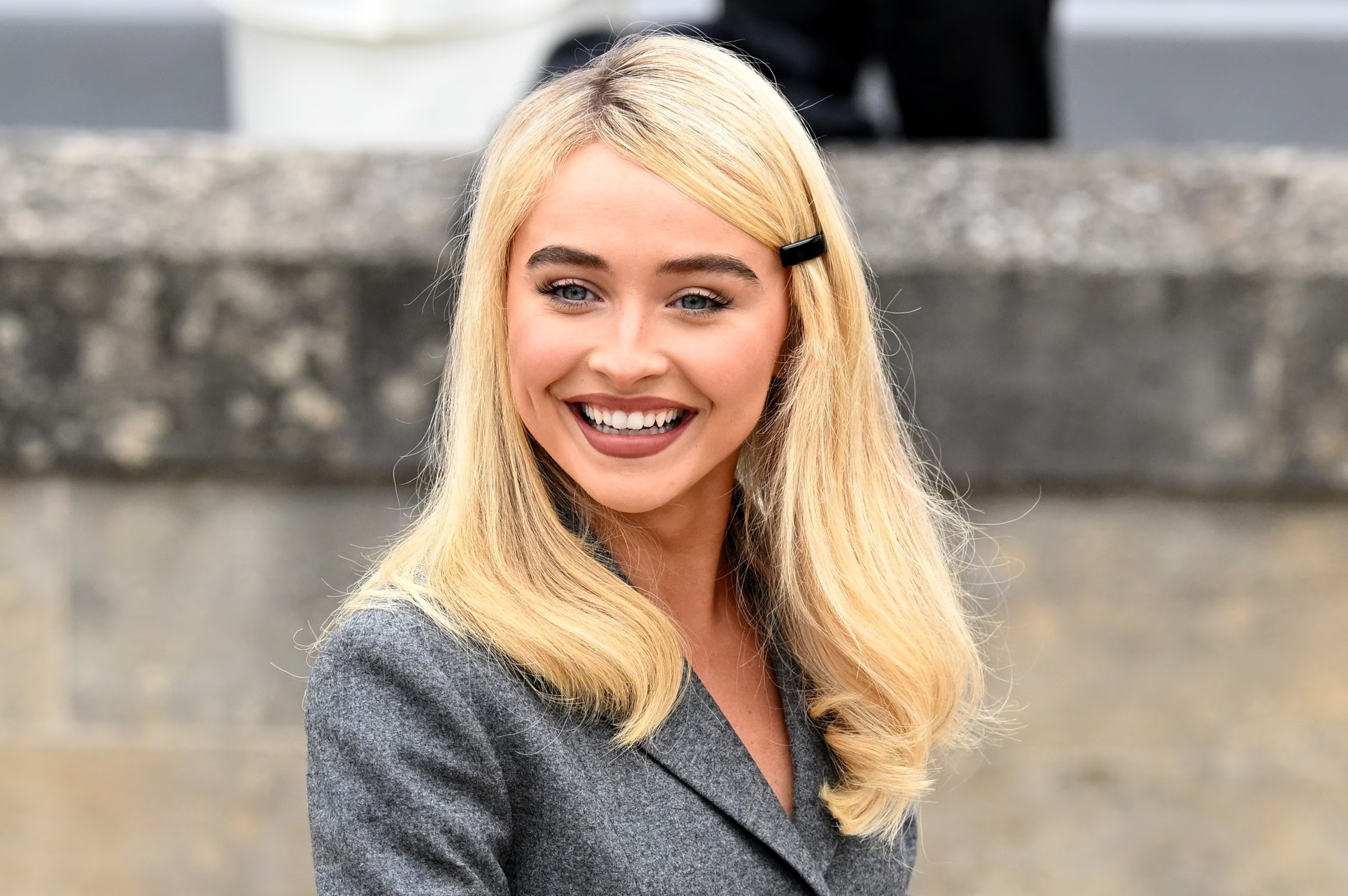 Sabrina Carpenter with makeup